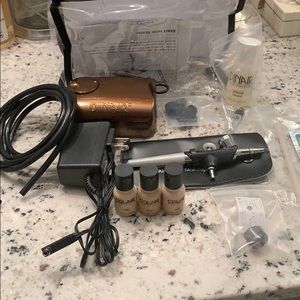 LIKE NEW! Dinair Airbrush Makeup Starter Kit